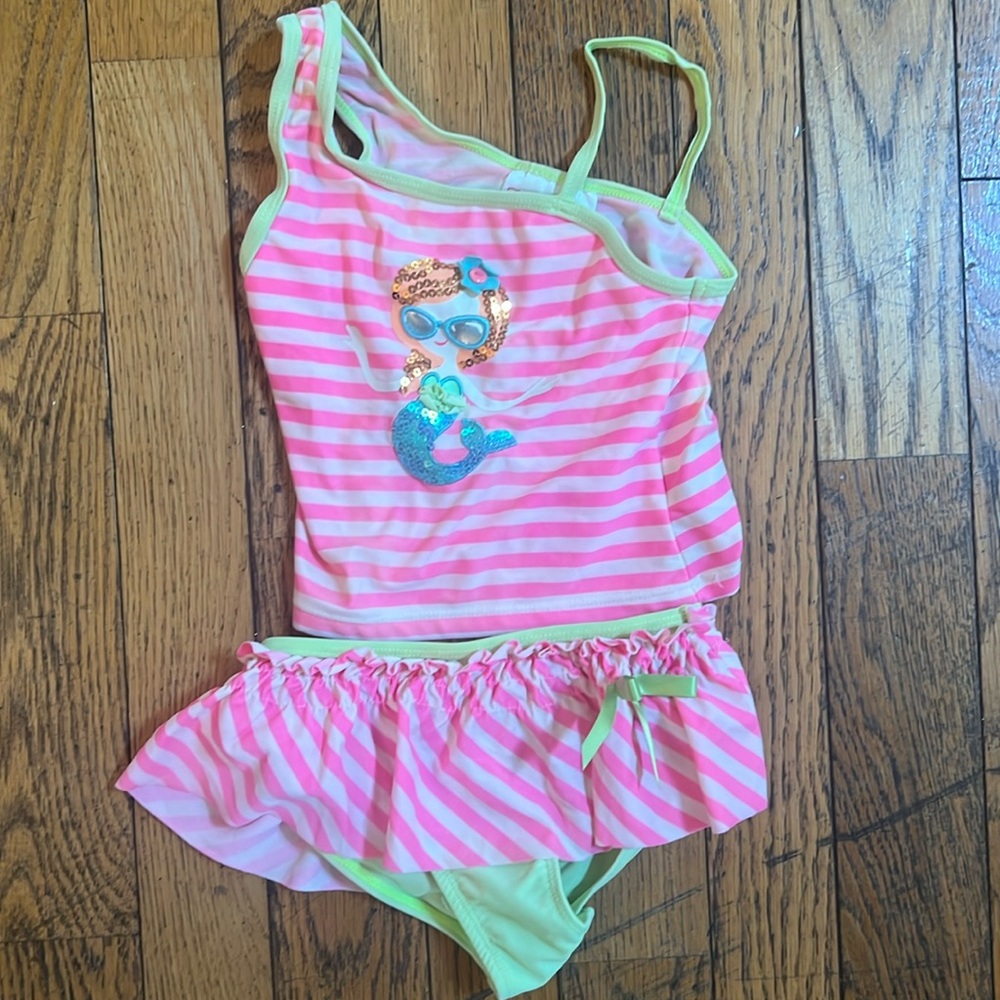 Girls two piece bathing suit size 4t
